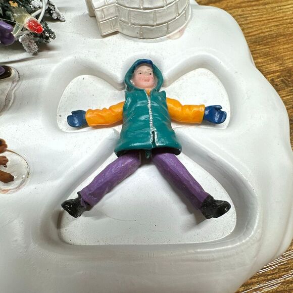 Lemax 2004 Angel’s Wings Lighted & Animated Accent Christmas Village Accent - Picture 3 of 13